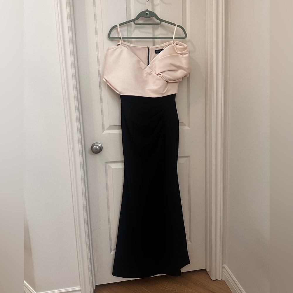 Never Worn Betsy & Adam Elegant Black and Cream Off-Shoulder Dress